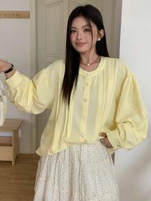 Dazy Plus 大码女式宽松纯色圆领褶皱设计休闲长袖黄色衬衫，春夏款 - 黃色 - 查看 8