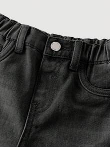 SHEIN 男嬰休閒牛仔長褲，口袋設計、鈕扣開合、拉鍊式、輕量透氣、寬鬆好打理、柔軟舒適、大膽時尚酷感，適合日常與上學穿著 - 淺灰色 - 查看 4