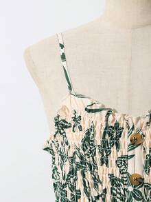 SHEIN 这款女童复古碎花连体裤，采用修身显瘦的设计，搭配无肩带上衣、荷叶边和蝴蝶结腰带，以及阔腿裤，打造复古优雅造型。适合休闲外出、约会和小型聚会。 - 綠色 - 查看 3