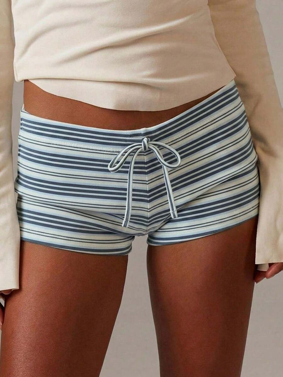 Athîral Quần short siêu ngắn kẻ sọc thắt eo thời trang mùa hè dành cho nữ - Xanh và trắng - Xem 1