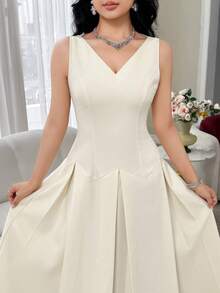 Feyla Women's Solid Color V-Neck Sleeveless Pleated Hem Elegant Dress - Apricot - View 2