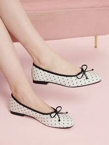CUCCOO DOLLMOD Women's Polka Dot Pattern Bow Decor Fashion Shoes For Christmas - Chantilly - View 4