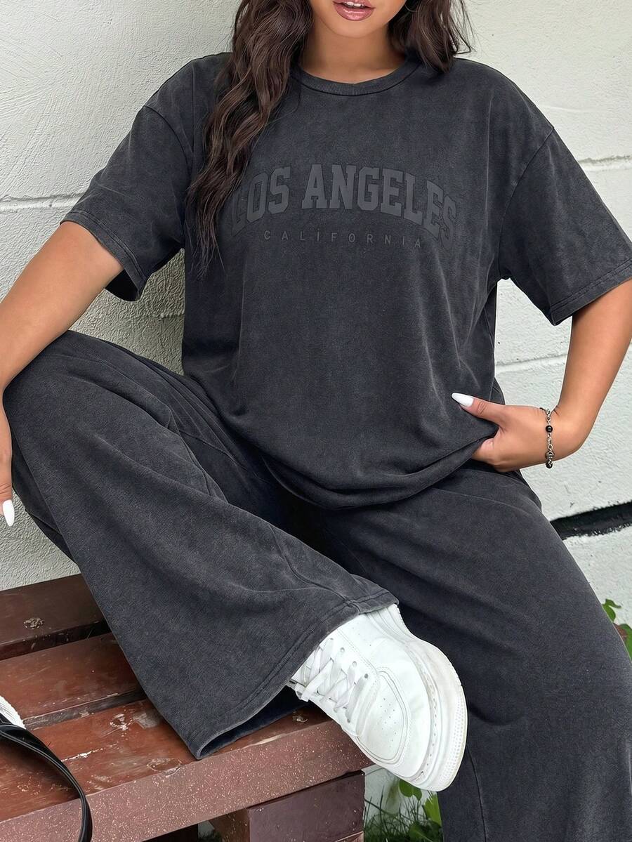 Muchica Plus Size Letter Embossed T-Shirt And Pants 2 Pieces Set - Black - View 1
