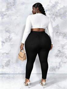 CurvyTilda Jean skinny à taille haute et court, coupe skinny - Noir - View 2