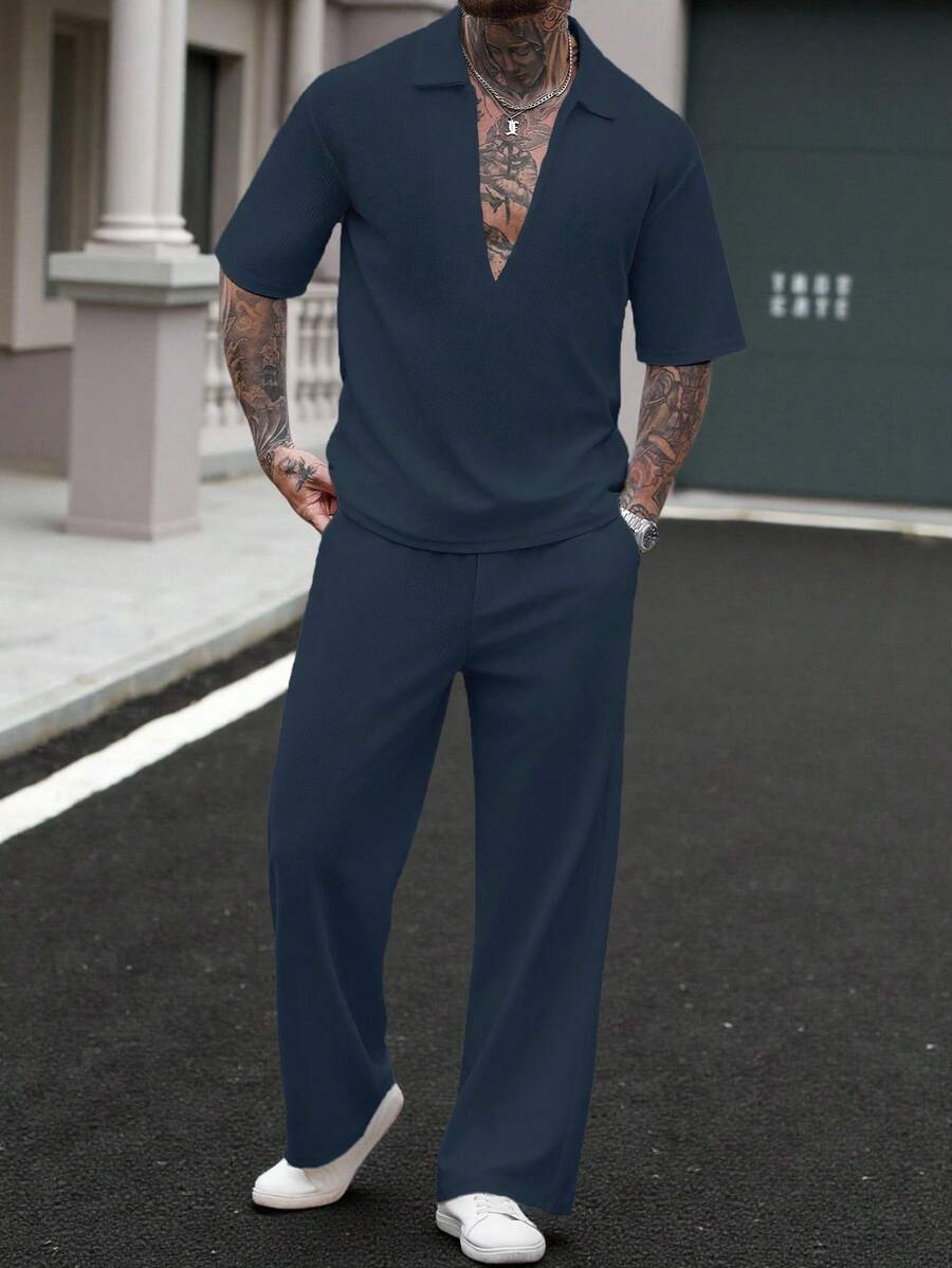 Manfinity CasualCool 男士纯色休闲华夫格V领Polo衫套装 - 藏蓝色 - 查看 1