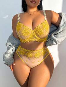 SHEIN Plus Size Sexy Embroidered Floral Strap Bra + Panty 2pcs Set - Yellow - View 3