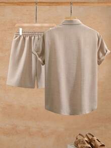 Manfinity CasualCool Men's Solid Color Minimalist Casual Short Sleeve Shirt And Shorts Set - Khaki - View 4