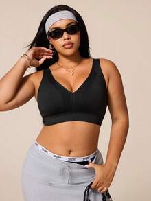 SHEIN Rhythm Era Plus Size Sports Bra With Mesh Splice, Removable Cups, Adjustable Straps, Criss-Cross Back Design - Black - View 7