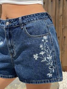Dazy Plus Regular Waist Side Floral Embroidery Casual Plus Size Women's Denim Shorts, Spring/Summer - Medium Wash - View 8