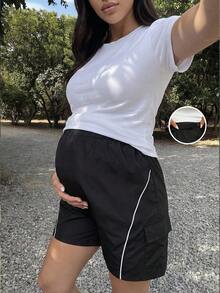 SHEIN Maternity Summer Pregnant Adjustable Waist Casual Cargo Shorts For Pregnant Women - Black - View 1