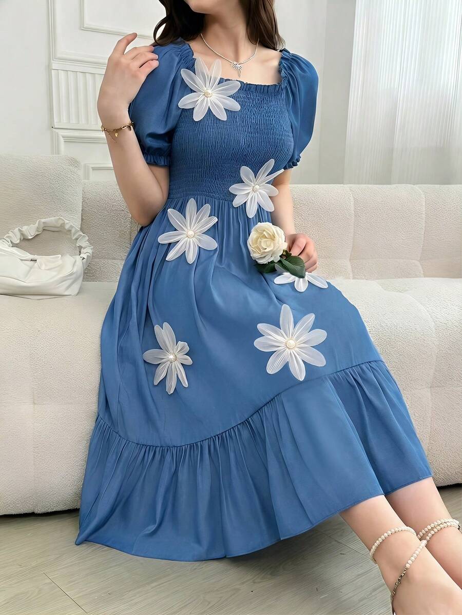 SHEIN 年轻女士纯色甜美花瓣袖短袖方领花卉装饰腰带夏季度假长裙