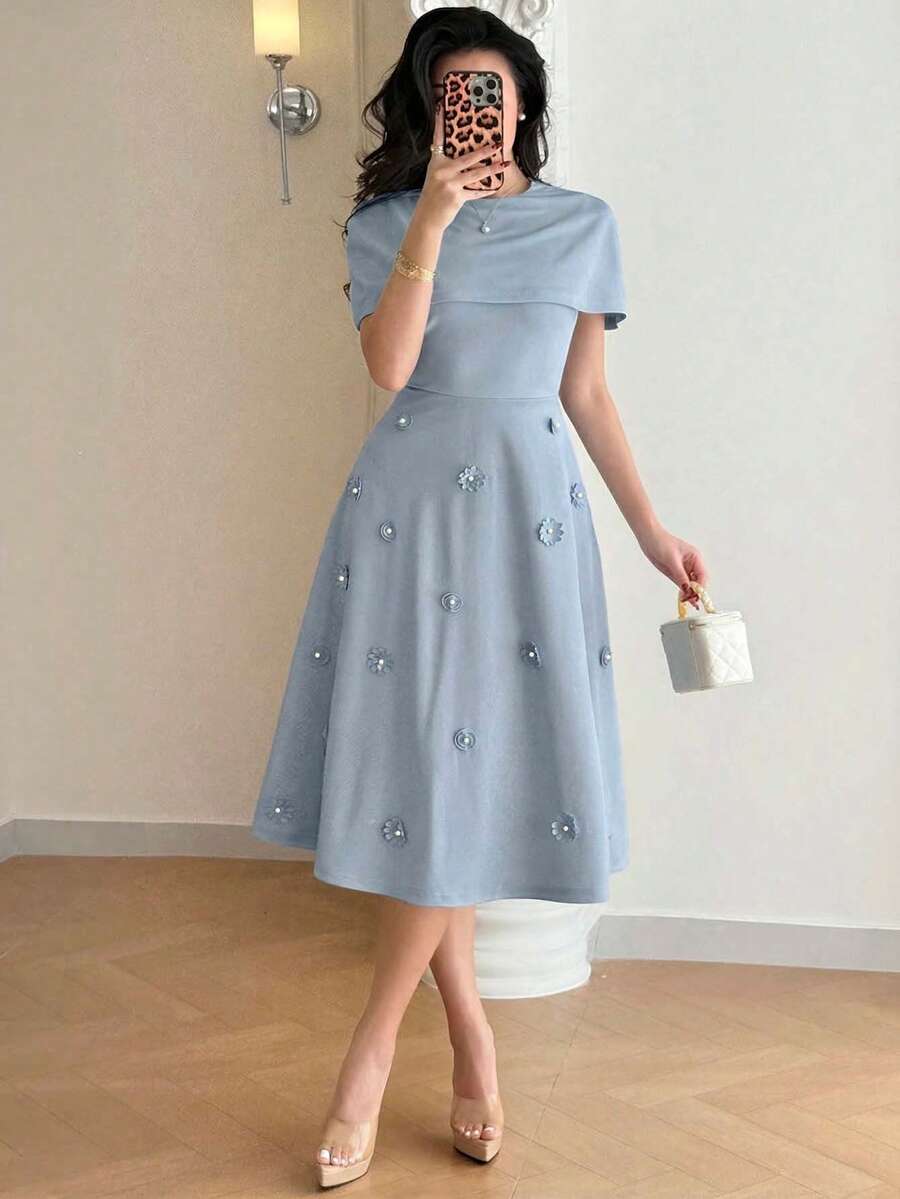 Modelyn 女士3D立体花卉装饰迷你连衣裙 - 淺藍色 - 查看 1