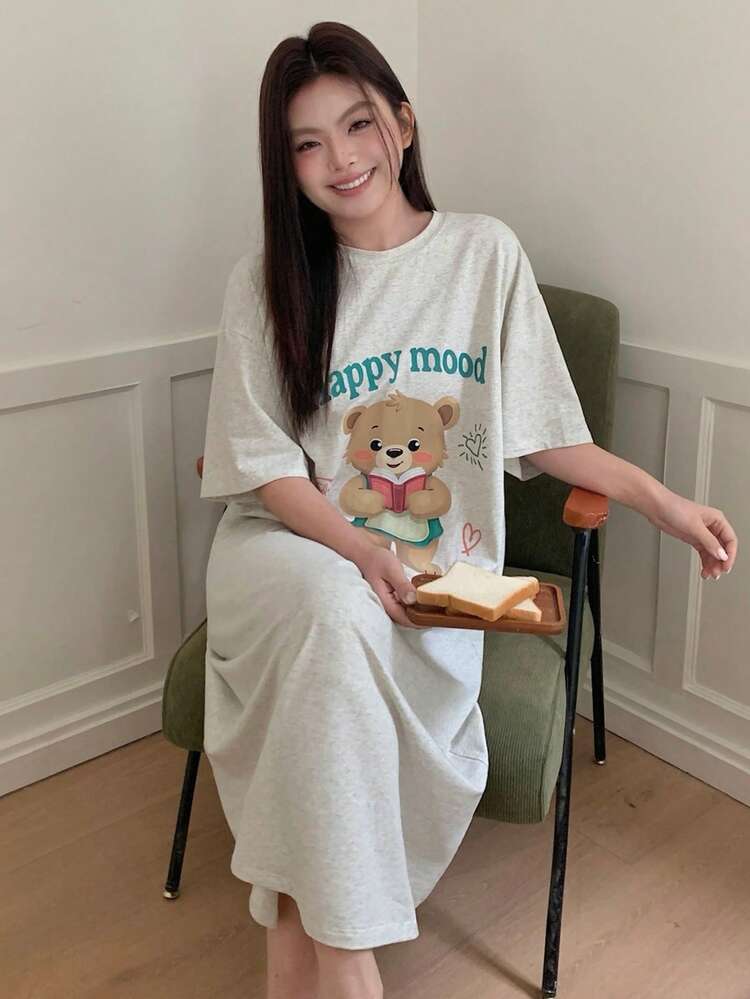 Dazy Plus Oversized Round Neck Short Sleeve Bear Print Long Nightgown, Cute Loungewear