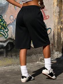 SHEIN Muchic Quần short Bermuda dáng rộng cạp thấp in chữ mới dành cho nữ mùa hè. - màu đen - Xem 2