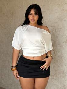 Rustia Plus Size Women's Solid Color Batwing Short Sleeve Ruched T-Shirt - Black and White - View 4