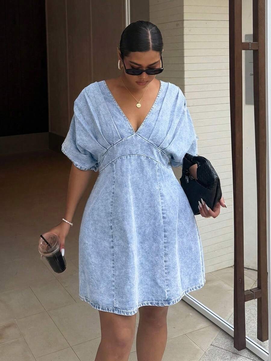 Dripcurv Plus Size Women Deep V-Neck Casual Party Denim Dress - Light Wash - View 1
