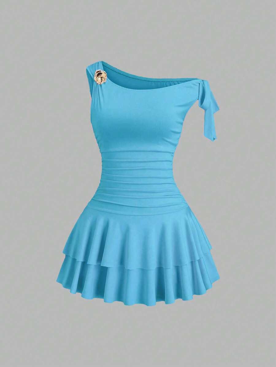 Sweetra Vestido mini con fruncido y decoración metálica de unicolor, elegante para citas - Azul - Ver 1
