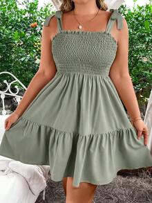 Plus Size Women Solid Color Pleated Casual Dress For Dating & Outing - Green - View 1
