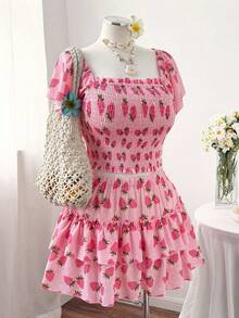 Flirla Conjunto de 2 piezas de blusa ajustada con mangas con volantes y estampado de fresas y minifalda con volantes y cintura elástica, talla grande - Multicolor - Ver 3