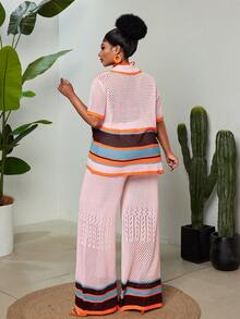 Maweii Bộ đồ 2 mảnh cỡ lớn dành cho nữ, phong cách retro, bohemian, thường ngày, tối giản, thoải mái, phù hợp cho kỳ nghỉ, bãi biển, dã ngoại, gồm áo cardigan dệt kim dáng rộng, cổ ve lật, túi bên hông, tay ngắn, cài cúc, họa tiết sọc nhiều màu sắc, khoét lỗ và quần ống đứng cạp chun. - Nhiều màu - Xem 2