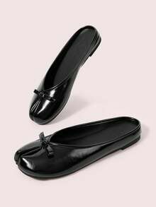 CUCCOO DOLLMOD Ladies Black Round Toe Bow Flat Bottom Split Toe Socks Series Classic Retro Style Loafers - Dark black - View 6