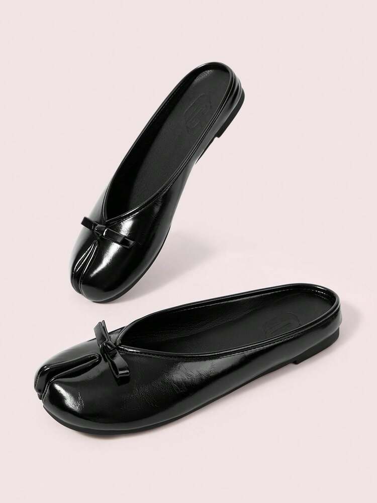 CUCCOO DOLLMOD Ladies Black Round Toe Bow Flat Bottom Split Toe Socks Series Classic Retro Style Loafers