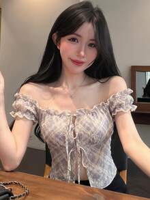 DAZY 春夏新款蝴蝶结刺绣印花蕾丝露肩短款上衣，前系带设计，修身短袖，适合情人节、婚礼、派对等场合穿着，Y2K风格 - 紫色 - 查看 2