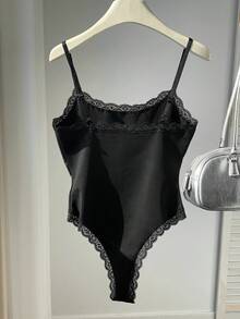SHEIN Tall CURVE 大码纯色蕾丝拼接优雅时尚连体衣 - 黑色 - 查看 2