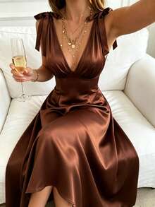 Pariaura Vestido de satén marrón oscuro con cuello en V al estilo retro francés, cintura ceñida estilizadora, estilo elegante y maduro, adecuado para la playa, vacaciones, fiestas y eventos de noche - Café - Ver 1