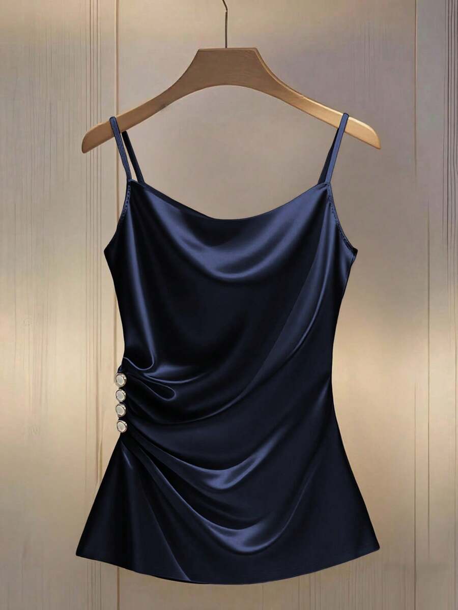Franclia Camisole Seksi Pas Badan dengan Leher V Dalam dan Kancing Dekorasi Kerut di Samping, Modis untuk Wanita, Cocok untuk Golf, Warna Pastel, dan Musim Panas - Royal Blue - View 1