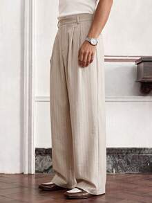 SWAVVY Quần nam dáng casual kẻ sọc xếp ly túi chéo - màu nâu - Xem 3