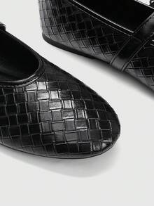 CUCCOO BIZCHIC Women's Buckle Simple And Generous Flat Bottom, Suitable For Daily Travel Commuting Leisure Round Toe Shoes - Black - View 5