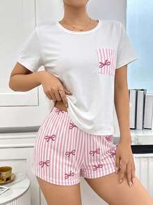 Doze Lane Bộ đồ ngủ 2 mảnh: Áo ngủ cổ tròn tay ngắn, có túi, in họa tiết nơ và sọc hồng, gồm áo và quần short. - Nhiều màu - Xem 6