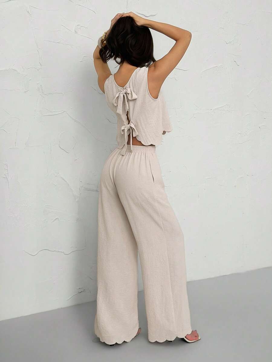 SHEIN PETITE 2 pièces Ensemble femme tout-saison décontracté, débardeur et pantalon large, ensemble beige, ensemble en lin, ensemble crème, ensemble 2 pièces, ensemble 2 pièces confortable, ensemble 2 pièces avec nœud papillon au dos, ensemble 2 pièces avec chemise débardeur à ourlet ondulé, vêtements femme automne, old money, simple, vacances d'été décontracté, resort - Kaki - Voir 1