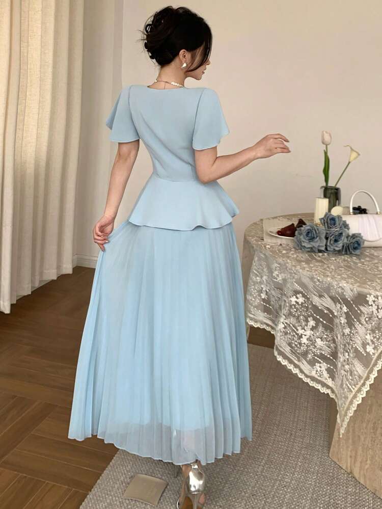 Elegant Fitted Sleeveless Top And Pleated Maxi Skirt 2 Pieces Set, For Spring And Summer, Blue