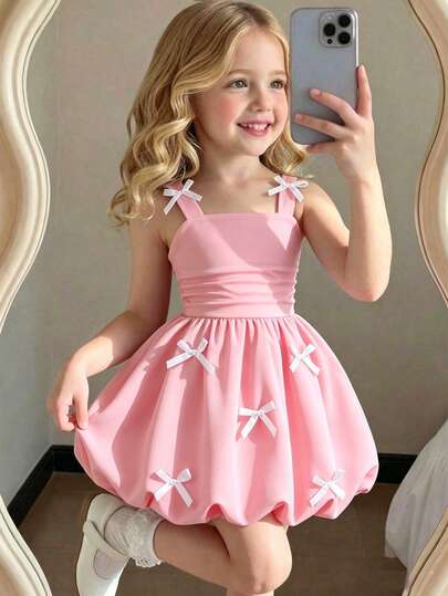 Genç Kız İçin Şirin, 3 Boyutlu Fiyonk Süslemeli, Askılı Belden Büzgülü Etekli, Hafif, Günlük Yaz Tatil Elbisesi