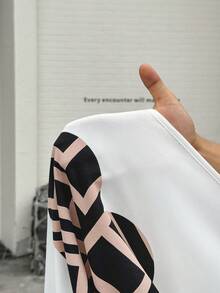 SHEIN CURVE+ 大码女式休闲运动宽松爱心印花两件套，夏季女装，外出套装，两件套裤子，套装，骑行短裤套装，印花女式T恤套装，教师服装 - 彩色 - 查看 10