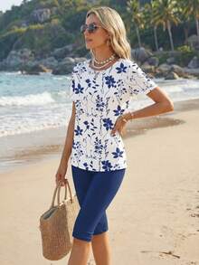 SHEIN LUNE Bộ 2 món phong cách thường ngày tối giản, bohemian, retro, màu xanh navy, họa tiết hoa nhí, thích hợp mặc đi biển, đi nghỉ mát, trang phục mùa hè cho nữ, gồm áo thun và quần legging. - Nhiều màu - Xem 3
