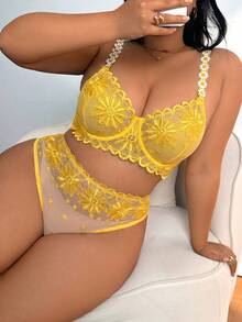 SHEIN Plus Size Sexy Embroidered Floral Strap Bra + Panty 2pcs Set - Yellow - View 5