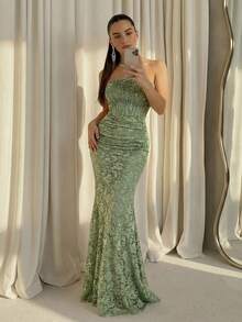 Modelyn Luxury Evening Gown, High-End Formal Dress, Elegant And Sophisticated Lady-Like Style - Grass Green - View 8