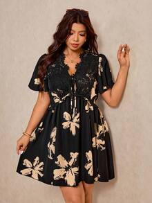 SHEIN CURVE+ Plus Size Women's Contrast Lace Front Lace-Up Floral Print Dress - Multicolor - View 7