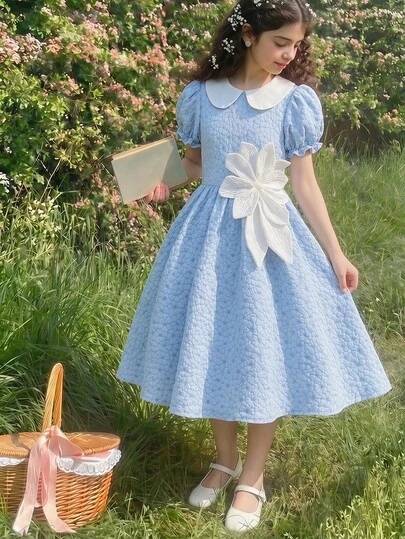 1 pieza Vestido de tela texturizada de longitud media con cuello con volantes, mangas abullonadas y decoración floral 3D, adecuado para uso diario, salidas y fiestas, para niñas pre-adolescentes