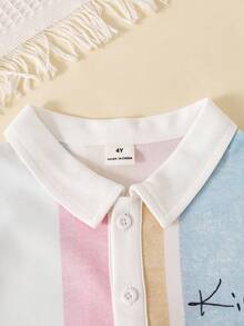 SHEIN 2件套男童休闲学校假期舒适时尚简约条纹字母“King”印花柔软宽松韩版彩色条纹短袖针织polo衫和绿色短裤，适合春夏季日常、学校、假期、派对穿着。 - 彩色 - 查看 4