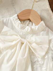 SHEIN Elladie kids 女童夏季白色宫廷风雪纺泡泡袖连衣裙+3D立体花卉网纱大蝴蝶结公主裙，高端刺绣网纱正式礼服，适合生日派对、钢琴演奏会等场合 - 白色 - 查看 5