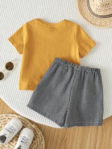 SHEIN 2件套 男/女婴可爱夏季休闲度假棕榈树印花杏色短袖T恤和蓝色条纹松紧腰短裤套装，春夏家居服及套装 - 黃色 - 查看 2