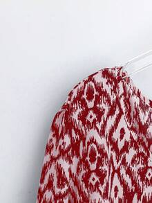 EMERY ROSE Camisa de manga larga con cuello redondo y estampado minimalista para tallas grandes - Burdeos - Ver 5