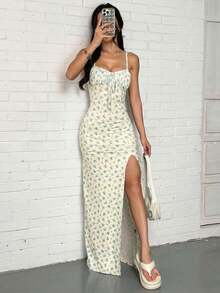 SHEIN EZwear Đầm nữ đi nghỉ mát họa tiết hoa nhí, dây mảnh, thắt nơ phía trước, xẻ tà bên hông. - Nhiều màu - Xem 2