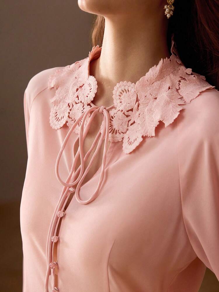 WOMEN'S FASHIONABLE MINIMALIST TIE NECK APPLIQUE BLOUSE