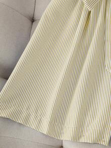 Franclia Bộ jumpsuit nữ mùa xuân/hè kiểu Pháp thanh lịch tối giản, tay ngắn, cổ ve lật, thêu họa tiết, thắt eo, màu xanh sọc, dáng ngắn, thường ngày. - Màu Khaki - Xem 5