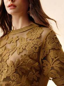 Anewsta 女士秋季花卉网纱圆领短袖针织上衣，适合春季穿着 - 卡其色 - 查看 1